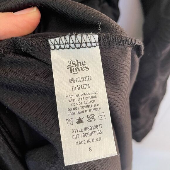 Pinkblush black Textured Ruched Maternity Midi Dress size small - Picture 7 of 9